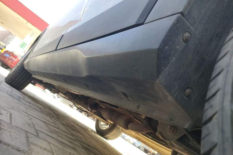 Used Dongfeng Fengon S560 2019 1.8L CVT Elite Model Left Side Sill