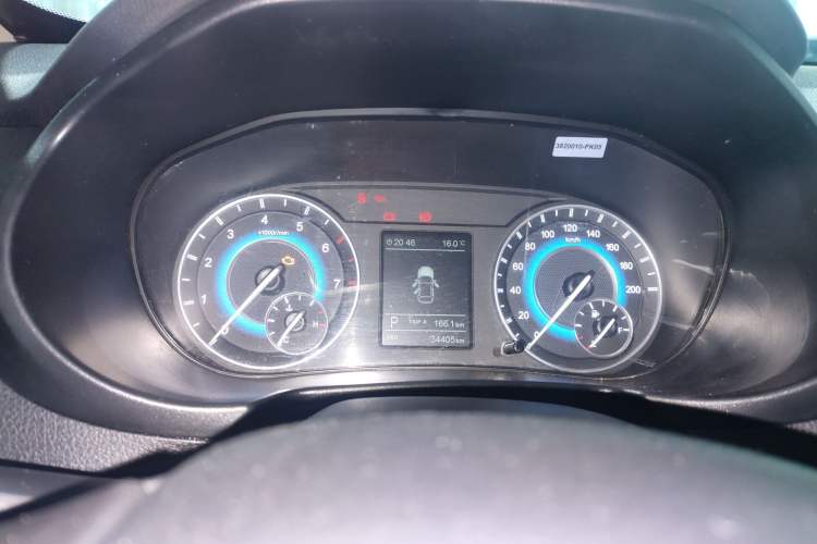 Used Dongfeng Fengon S560 2019 1.8L CVT Elite Model Odometer Close Up