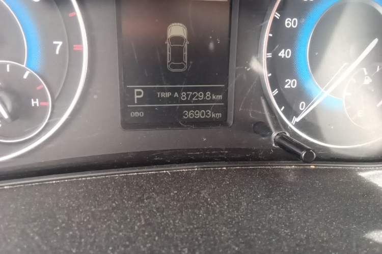 Used Dongfeng Fengon S560 2019 1.8L CVT Elite Model Odometer Close Up