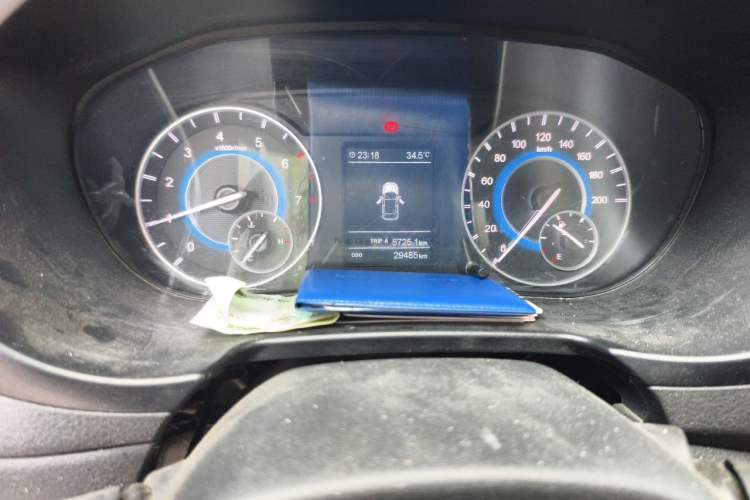 Used Dongfeng Fengon S560 2019 1.8L Manual Urban Model Odometer Close Up