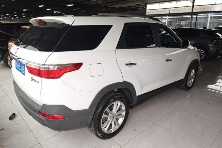 Used Dongfeng Fengon S560 2019 1.8L CVT Elite Model Rear Right 45 Deg