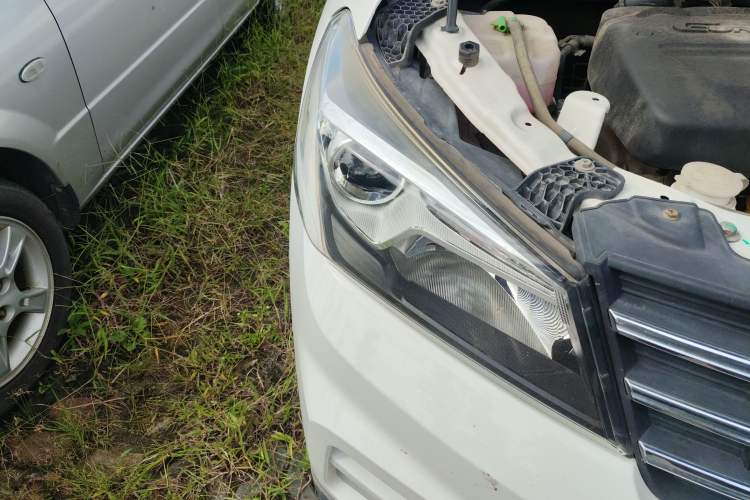 Used Dongfeng Fengon S560 2019 1.8L CVT Elite Model Right Front Headlight