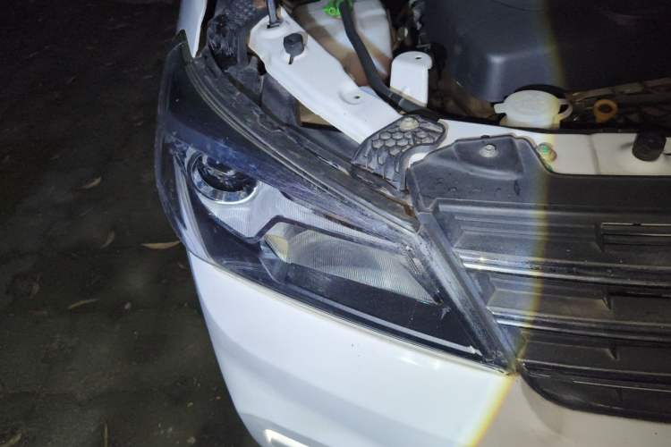 Used Dongfeng Fengon S560 2019 1.8L CVT Elite Model Right Front Headlight