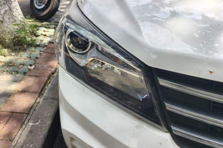 Used Dongfeng Fengon S560 2019 1.8L Manual Urban Model Right Front Headlight