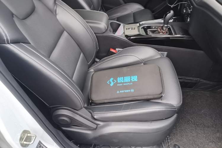 Used Dongfeng Fengon S560 2019 1.8L CVT Elite Model Right Front Seat