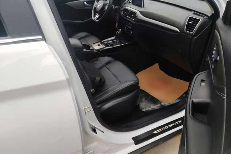 Used Dongfeng Fengon S560 2019 1.8L CVT Elite Model Right Front Seat