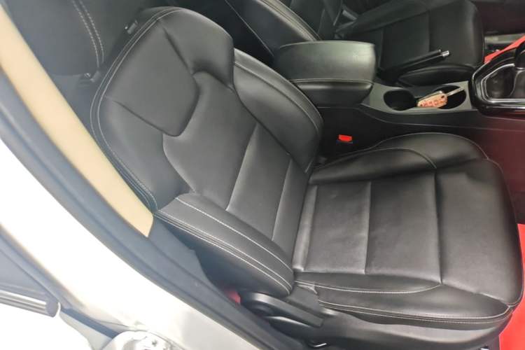 Used Dongfeng Fengon S560 2019 1.8L Manual Urban Model Right Front Seat
