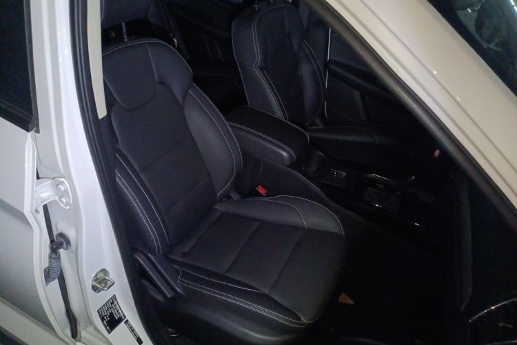 Used Dongfeng Fengon S560 2019 1.8L CVT Elite Model Right Front Seat