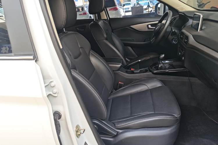 Used Dongfeng Fengon S560 2019 1.8L Manual Urban Model Right Front Seat