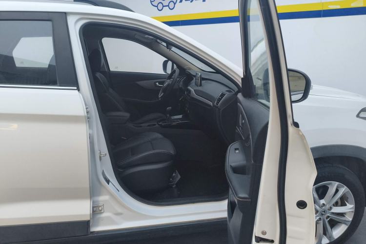 Used Dongfeng Fengon S560 2019 1.8L Manual Urban Model Right Front Seat