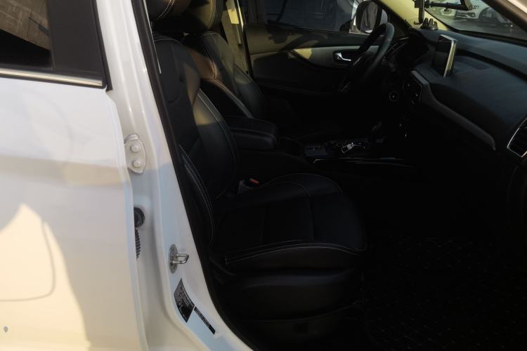 Used Dongfeng Fengon S560 2019 1.8L CVT Elite Model Right Front Seat