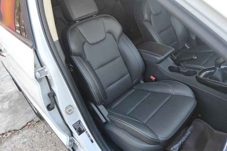 Used Dongfeng Fengon S560 2019 1.8L Manual Urban Model Right Front Seat