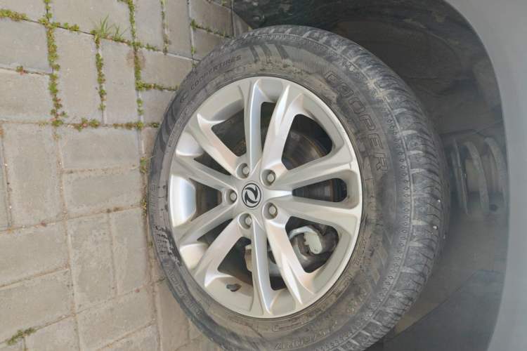 Used Dongfeng Fengon S560 2019 1.8L Manual Urban Model Right Front Wheel Hub