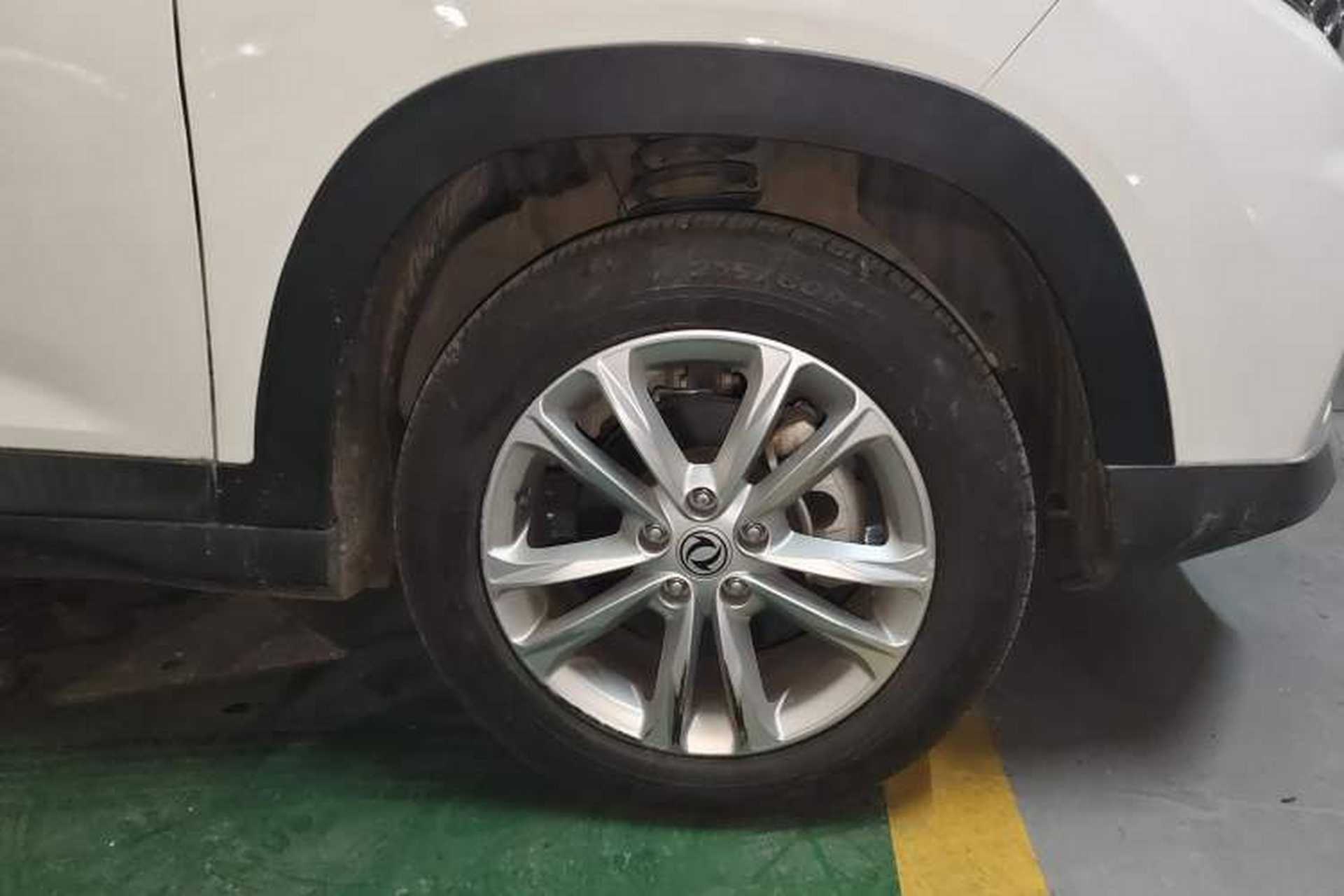 Used Dongfeng Fengon S560 2019 1.8L CVT Elite Model Right Front Wheel Hub
