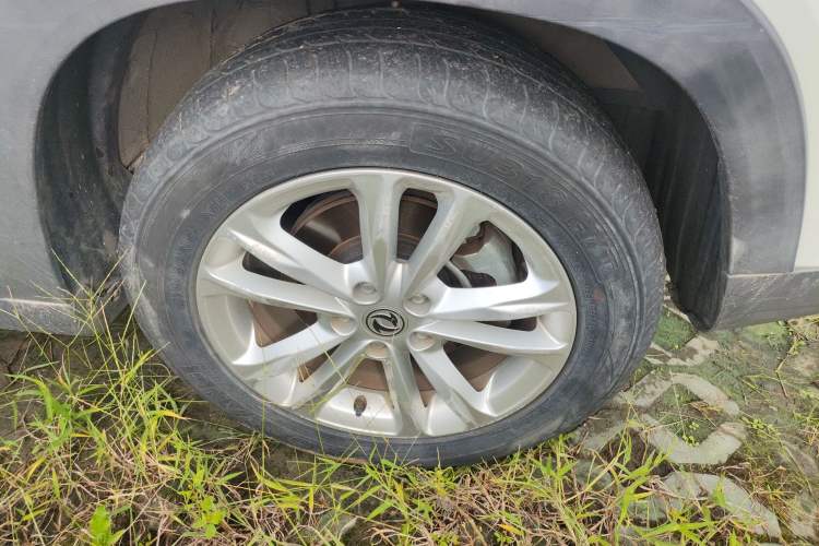Used Dongfeng Fengon S560 2019 1.8L CVT Elite Model Right Front Wheel Hub