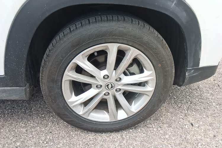 Used Dongfeng Fengon S560 2019 1.8L CVT Elite Model Right Front Wheel Hub