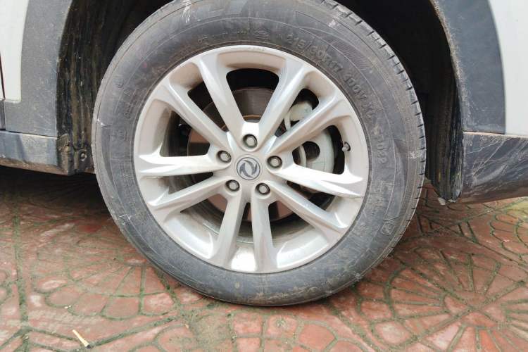 Used Dongfeng Fengon S560 2019 1.8L Manual Urban Model Right Front Wheel Hub