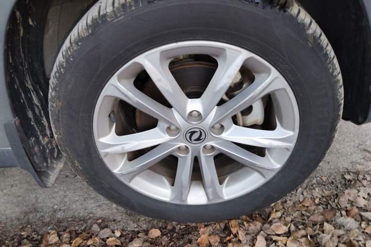 Used Dongfeng Fengon S560 2019 1.8L CVT Elite Model Right Front Wheel Hub