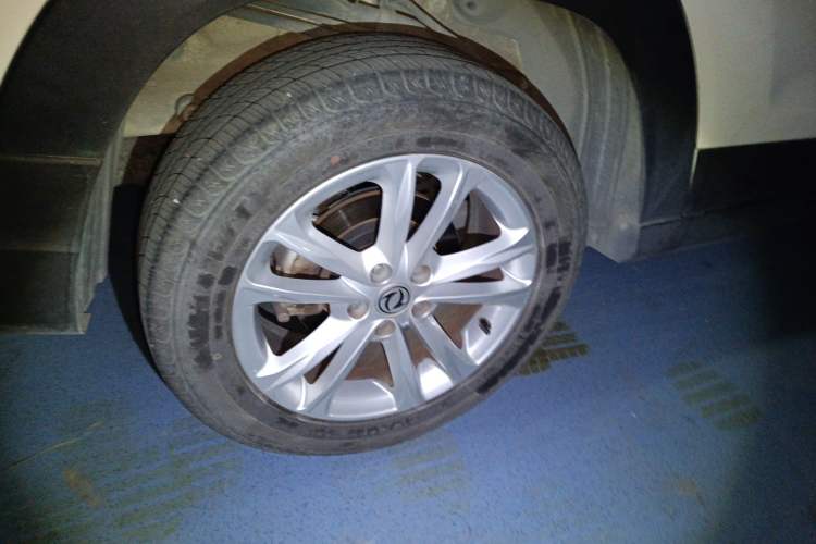 Used Dongfeng Fengon S560 2019 1.8L CVT Elite Model Right Rear Wheel Hub