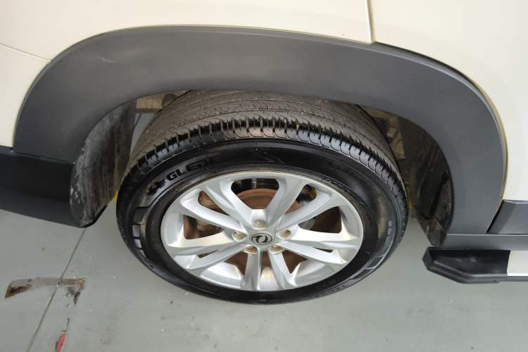 Used Dongfeng Fengon S560 2019 1.8L CVT Elite Model Right Rear Wheel Hub
