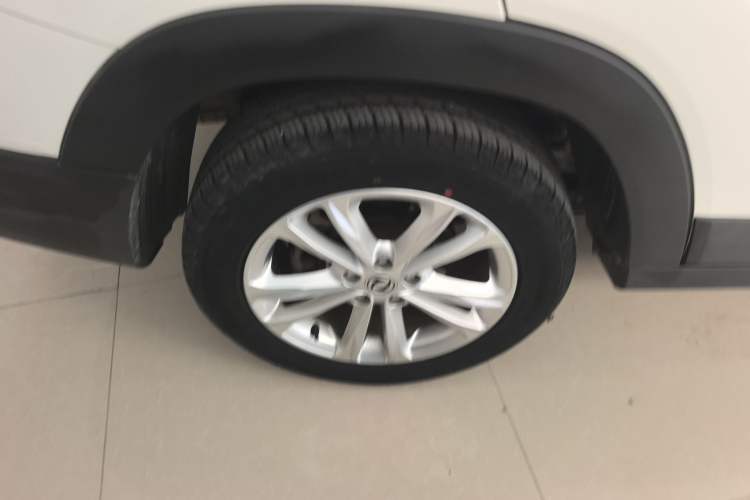 Used Dongfeng Fengon S560 2019 1.8L CVT Elite Model Right Rear Wheel Hub