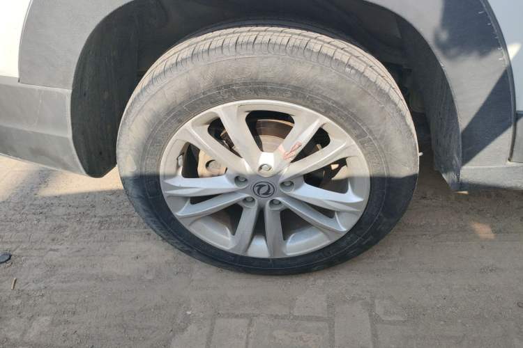 Used Dongfeng Fengon S560 2019 1.8L CVT Elite Model Right Rear Wheel Hub