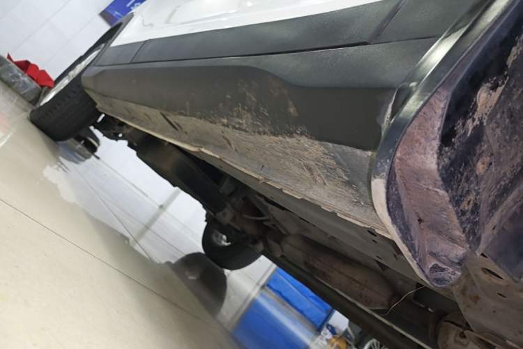Used Dongfeng Fengon S560 2019 1.8L Manual Urban Model Right Side Sill