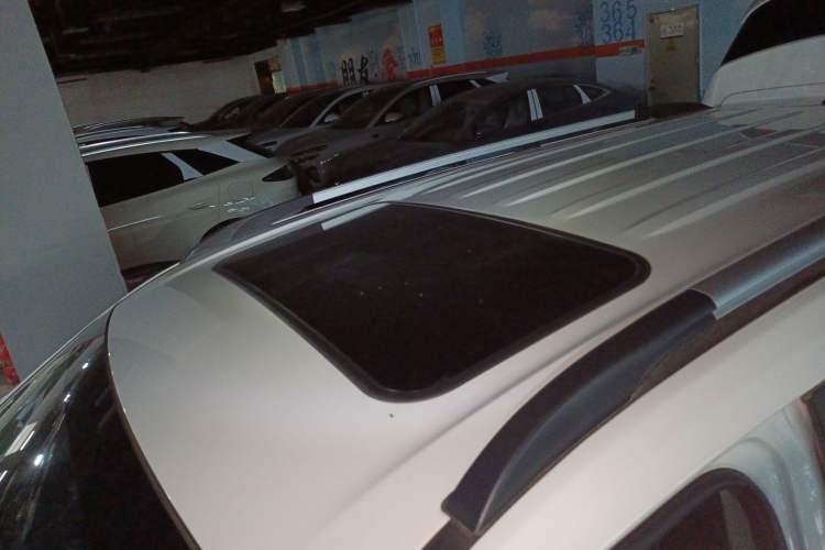 Used Dongfeng Fengon S560 2019 1.8L CVT Elite Model Roof
