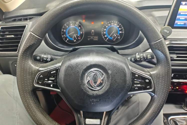 Used Dongfeng Fengon S560 2019 1.8L Manual Urban Model Steering Wheel