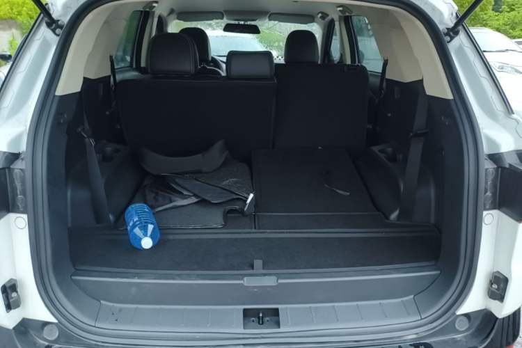 Used Dongfeng Fengon S560 2019 1.8L CVT Elite Model Trunk