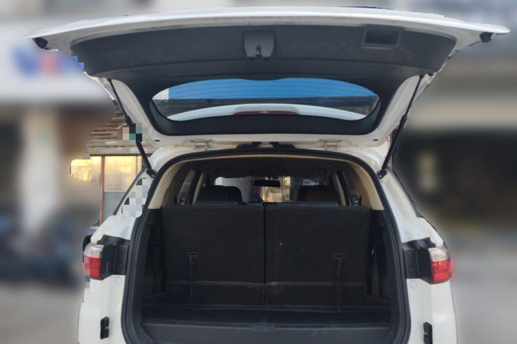 Used Dongfeng Fengon S560 2019 1.8L CVT Elite Model Trunk