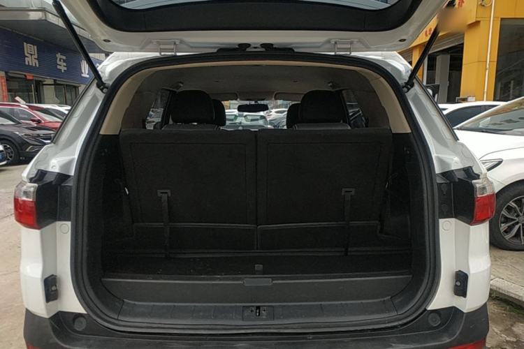 Used Dongfeng Fengon S560 2019 1.8L Manual Urban Model Trunk