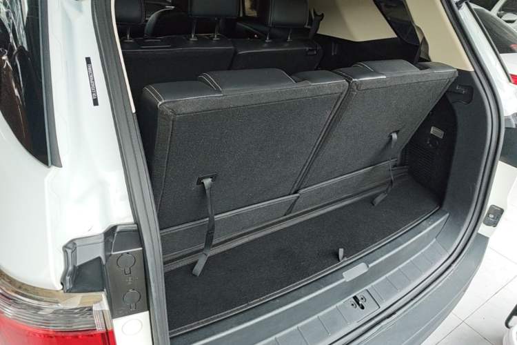 Used Dongfeng Fengon S560 2019 1.8L CVT Elite Model Trunk