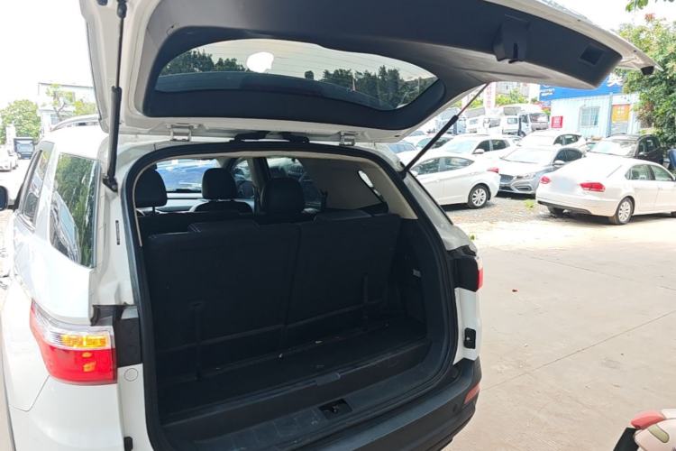 Used Dongfeng Fengon S560 2019 1.8L Manual Urban Model Trunk