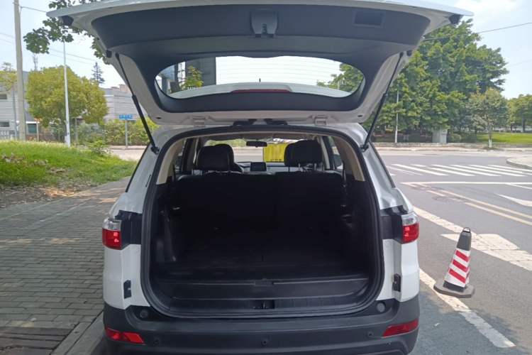 Used Dongfeng Fengon S560 2019 1.8L Manual Urban Model Trunk