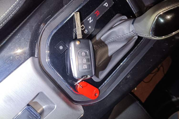 Used Dongfeng Fengon S560 2019 1.8L CVT Elite Model Vehicle Key