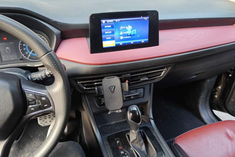 Used Dongfeng Fengon S560 2021 2.0L CVT Elite Version Audio And AC Panel