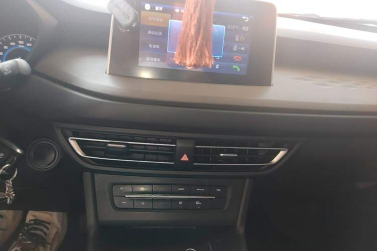 Used Dongfeng Fengon S560 2021 Revised 1.5T Manual Urban Version Audio And AC Panel