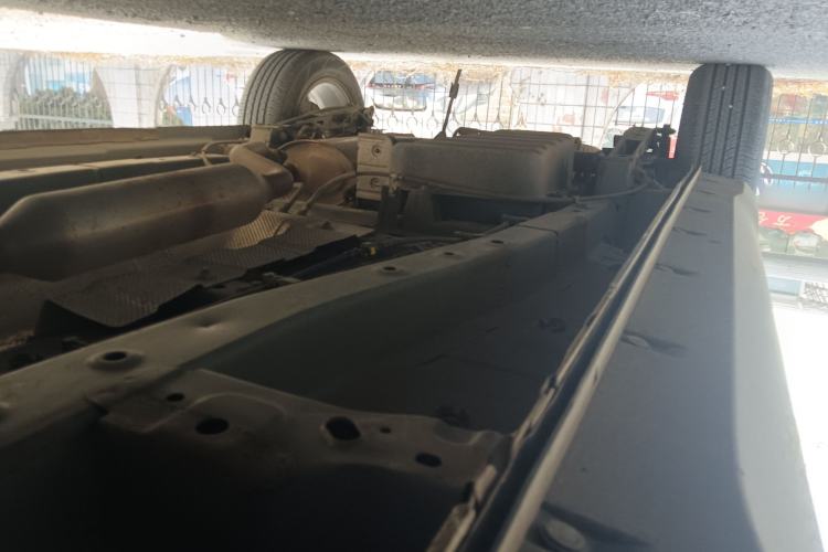 Used Dongfeng Fengon S560 2021 1.5T Manual Urban Model Chassis Front Right