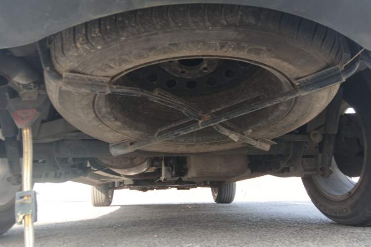 Used Dongfeng Fengon S560 2021 1.5T Manual Urban Model Chassis Rear