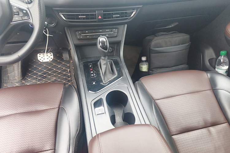 Used Dongfeng Fengon S560 2021 2.0L CVT Elite Version Gear Lever