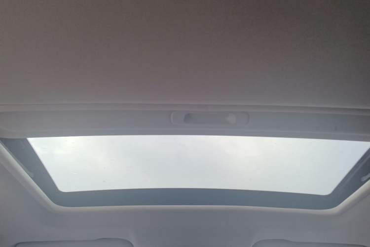 Used Dongfeng Fengon S560 2021 Revised 1.5T Manual Urban Version Headliner