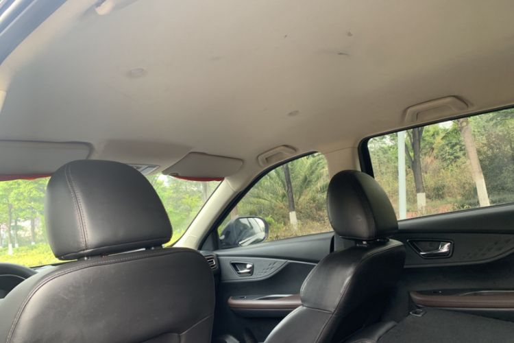 Used Dongfeng Fengon S560 2021 Revised 1.5T Manual Urban Version Interior 3