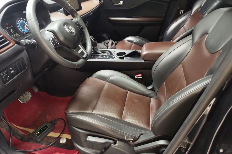 Used Dongfeng Fengon S560 2021 2.0L CVT Elite Version Left Front Seat
