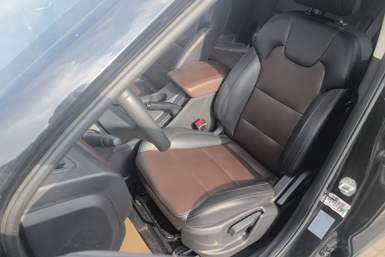 Used Dongfeng Fengon S560 2021 Revised 1.5T Manual Urban Version Left Front Seat