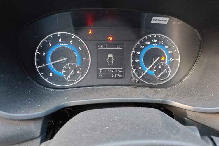 Used Dongfeng Fengon S560 2021 2.0L CVT Elite Version Odometer Close Up