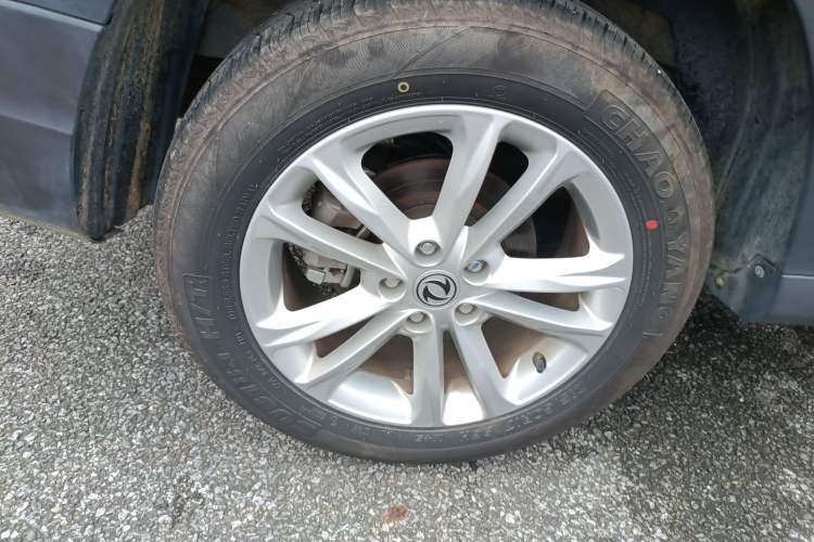 Used Dongfeng Fengon S560 2021 2.0L CVT Elite Version Right Rear Wheel Hub
