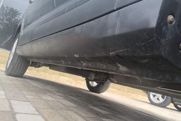 Used Dongfeng Fengon S560 2021 Revised 1.5T Manual Urban Version Right Side Sill
