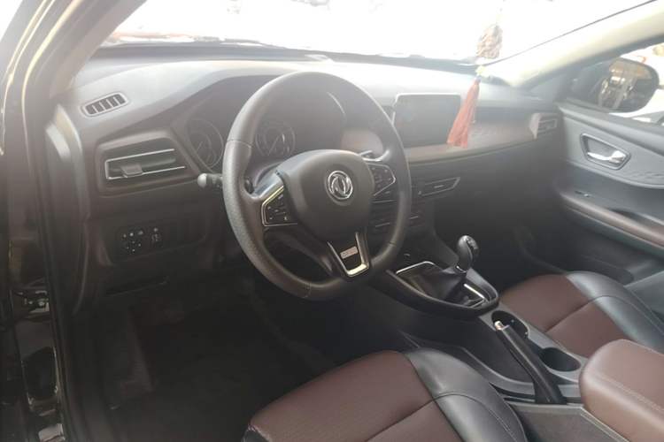 Used Dongfeng Fengon S560 2021 Revised 1.5T Manual Urban Version Steering Wheel