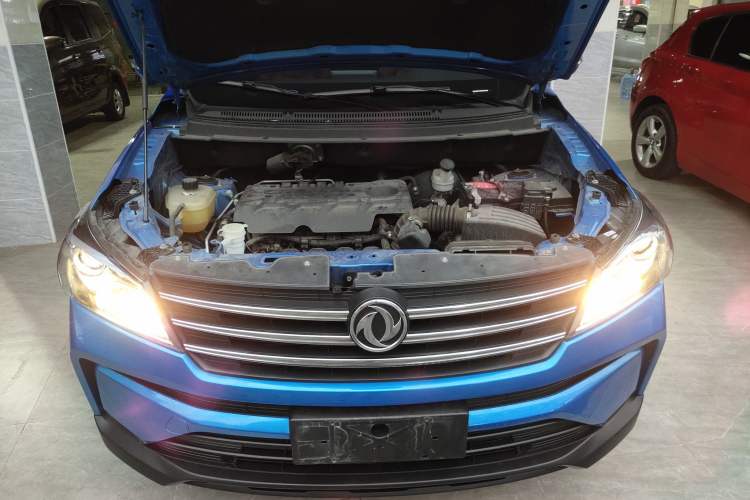 Used Dongfeng Fengon S560 2021 2.0L CVT Elite Version Engine Bay